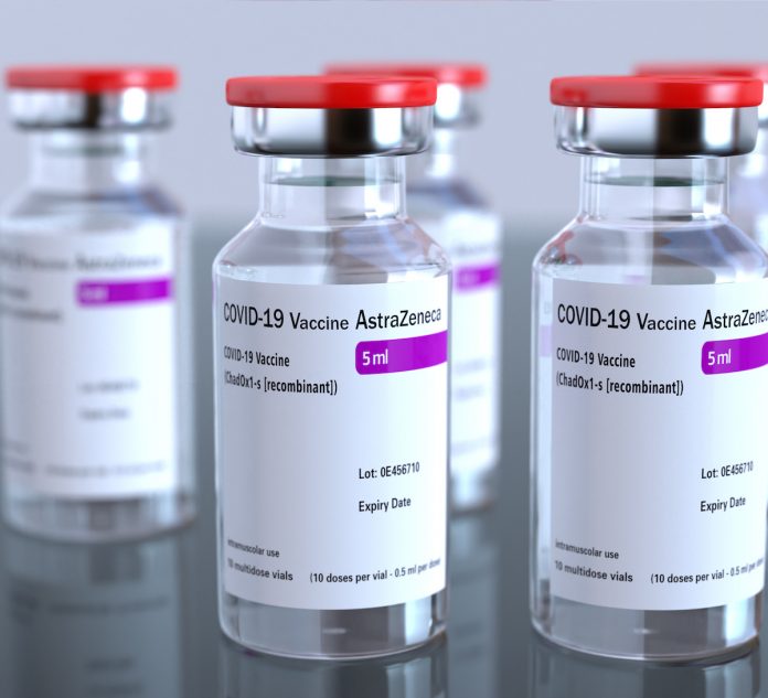 Le-vaccin-AstraZeneca-reserve-aux-plus-de-55-ans