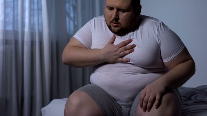 dyspnée : homme obésité