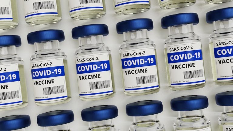 Vaccins Moderna et Pfizer : une immunité plus longue que prévu