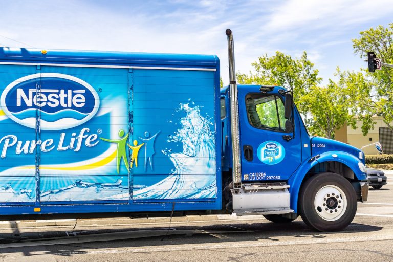 Nestlé reconnaît que 60% de ses produits ne sont pas bons pour la santé Nestlé reconnaît que 60% de ses produits ne sont pas bons pour la santé