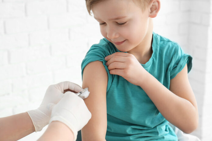Covid-19 : l’Académie de médecine recommande de vacciner certains enfants