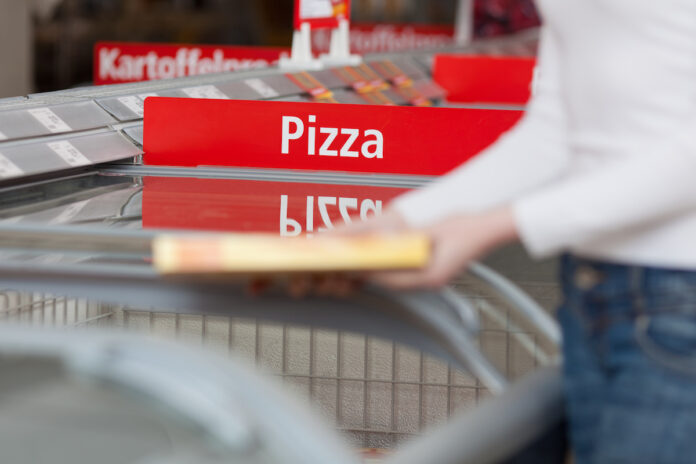 Scandale des pizzas surgelées contaminées : Nestlé fait l’autruche