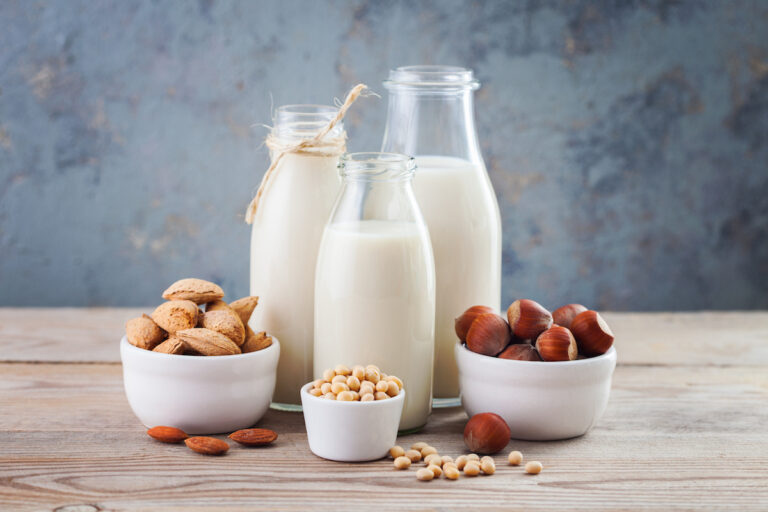 Quel lait végétal convient le mieux à ma santé ?