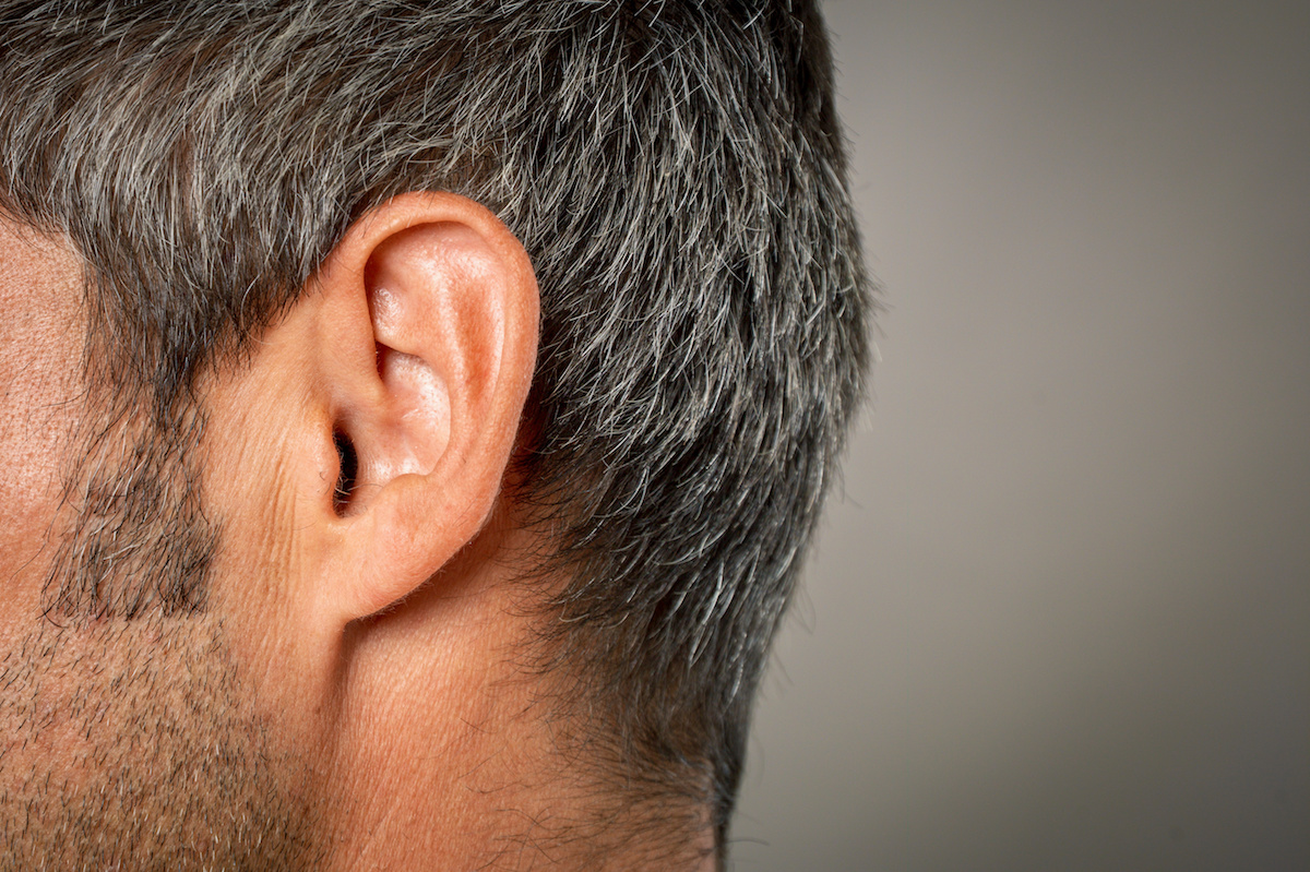 Comment se nettoyer les oreilles ? Les bonnes habitudes à adopter