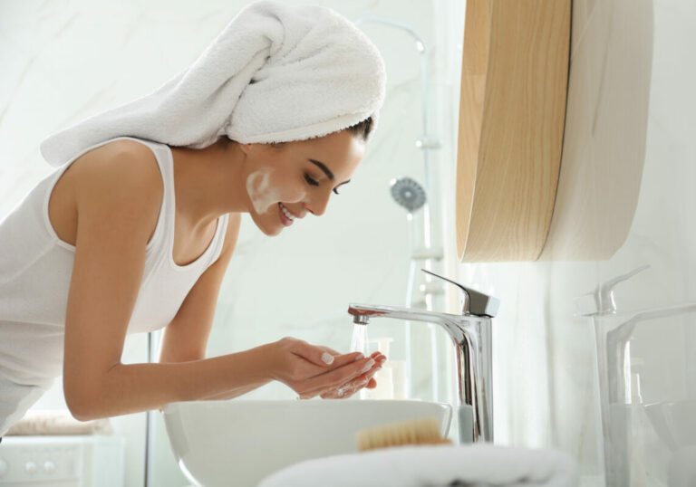 Comment se débarrasser des microkystes du visage ?