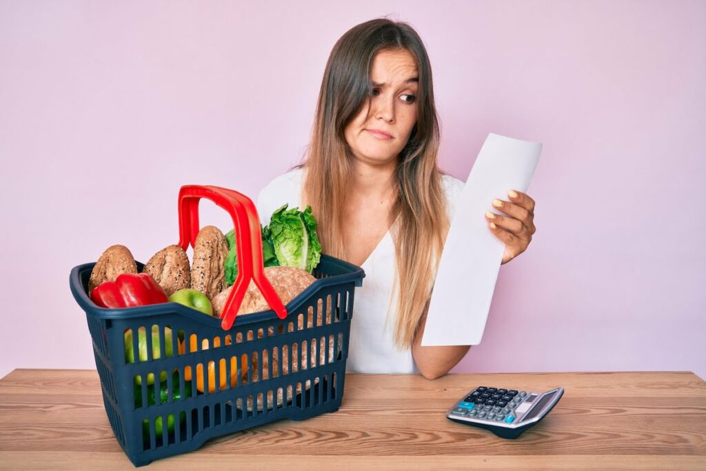 Inflation alimentaire : un "mars rouge" attendu dans les supermarchés