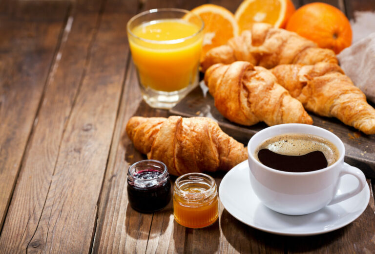 Petit déjeuner : ces deux habitudes peuvent vous faire prendre du poids Petit déjeuner : ces deux habitudes peuvent vous faire prendre du poids