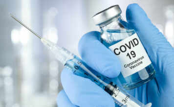 Covid-19 : Didier Raoult reconnaît finalement l’efficacité du vaccin