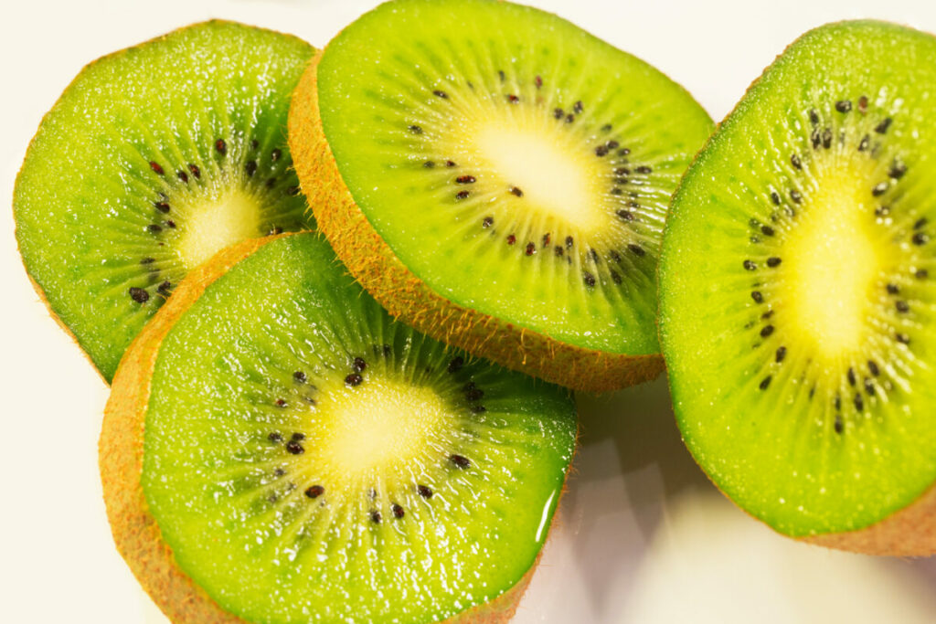 Kiwi 6 principaux bienfaits pour votre santé