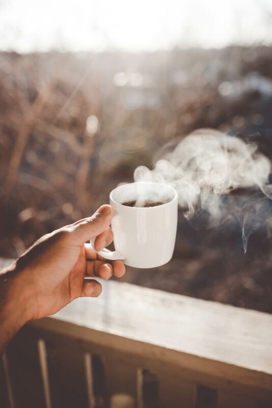 Bere il tè molto caldo può aumentare il rischio di cancro esofageo