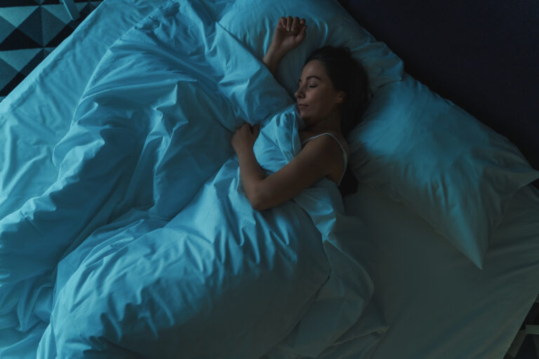 Le mystère du sommeil : pourquoi une couverture est-elle si importante ?