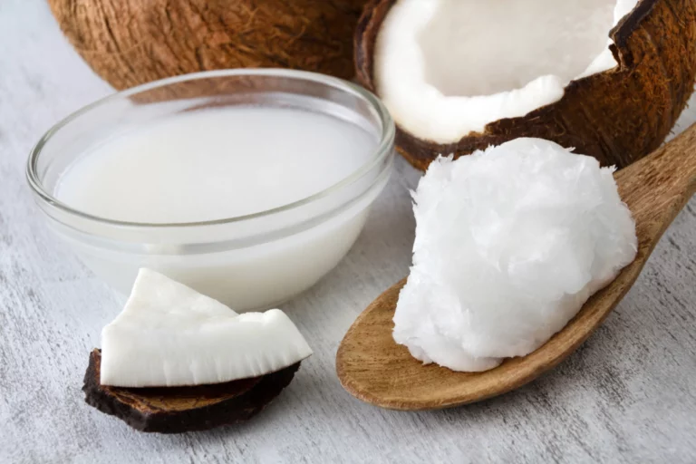 L'eau de coco aide-t-elle vraiment à maigrir le visage