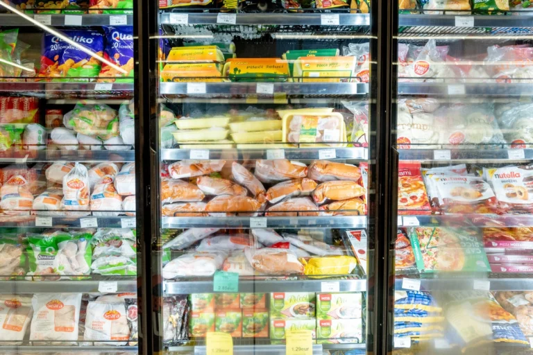 Aliments surgelés périmés : peut-on vraiment les consommer sans risque ? aliments surgelés
