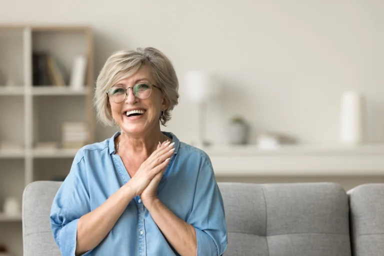 Après 60 ans, voici les 3 points à surveiller en priorité, selon les médecins bien vieillir