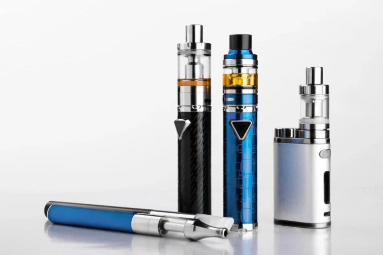 Comment choisir sa cigarette électronique pour arrêter de fumer ? dispositifs de cigarettes électroniques