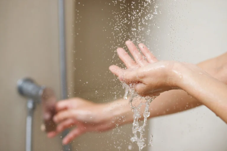 Canicule : voici la température idéale de la douche pour vraiment vous rafraîchir température de la douche