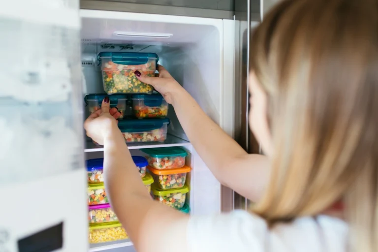 Congeler un aliment le jour de sa date limite ? La réponse des experts Congeler un aliment