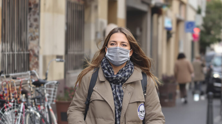 Covid-19 : les cas repartent à la hausse en France, ce qu’il faut savoir entrée-hôpital-urgence